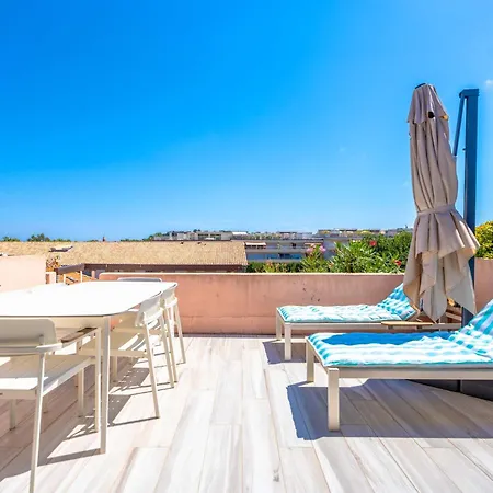 Le Sunset L Terrace & Sea View L Shellter-rentals Apartmán *